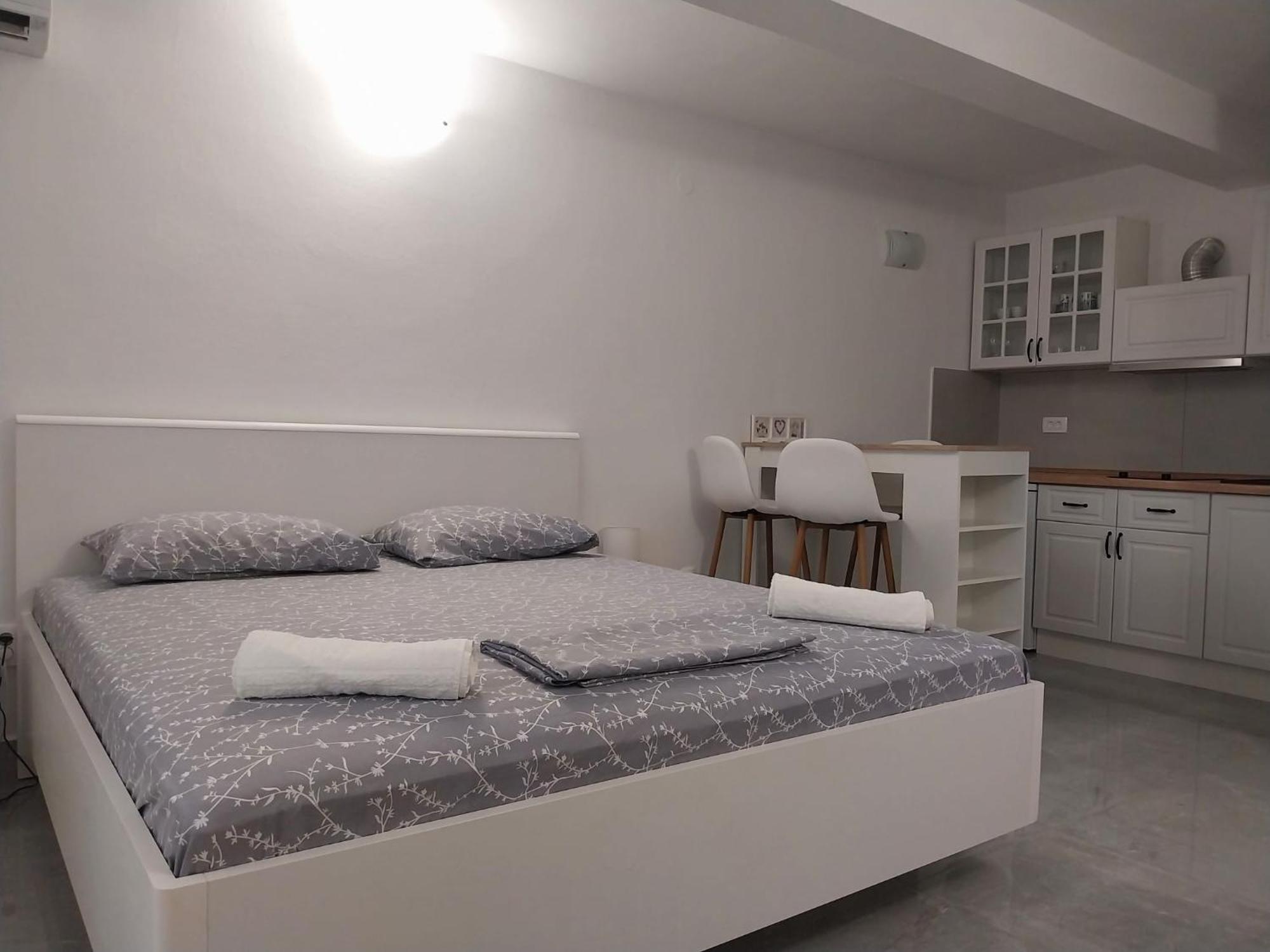Apartments Lumbarda Rom bilde