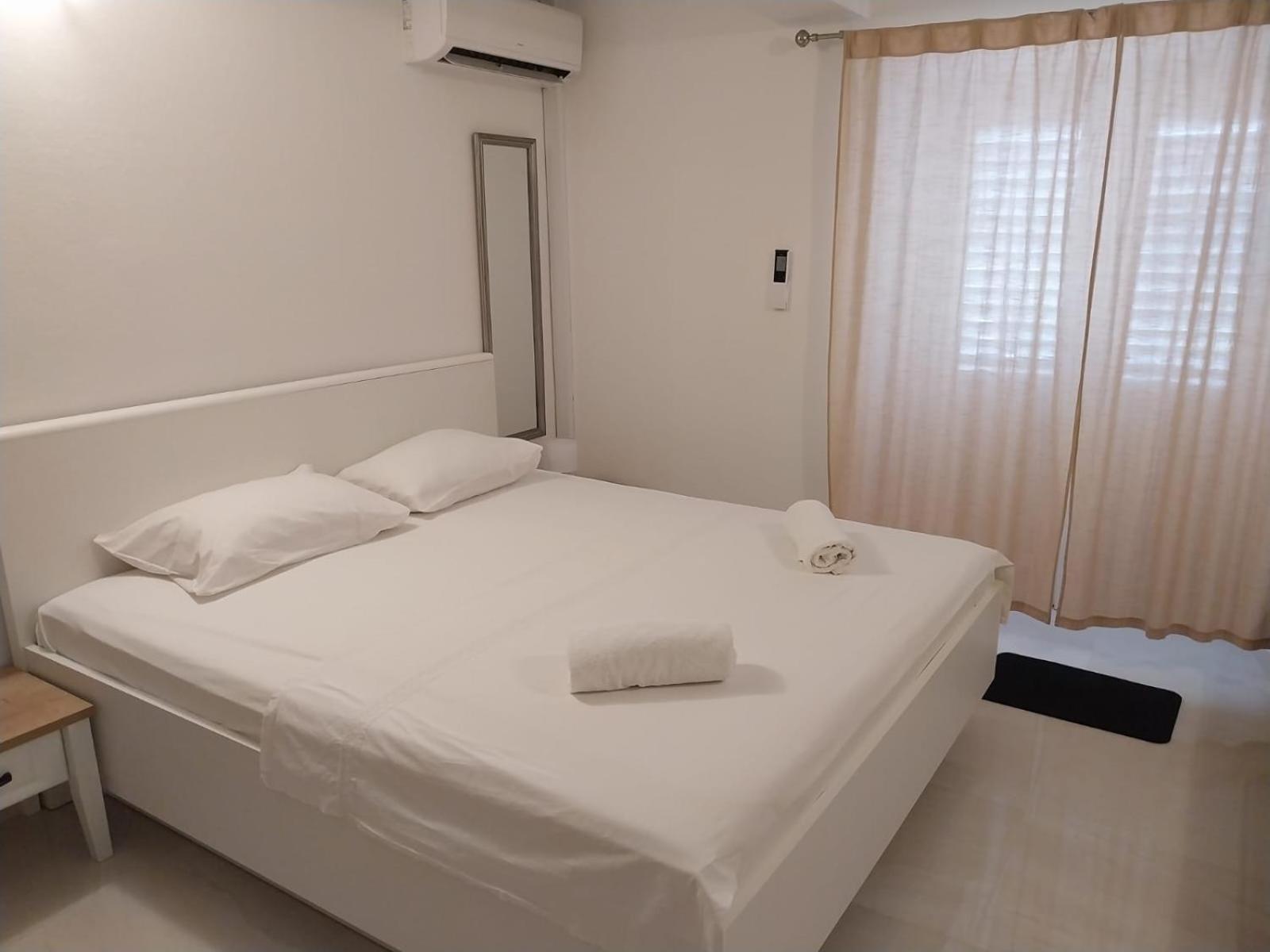Apartments Lumbarda Rom bilde