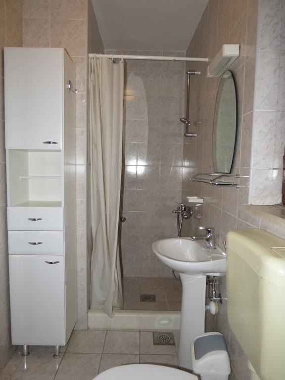 Apartments Lumbarda Rom bilde